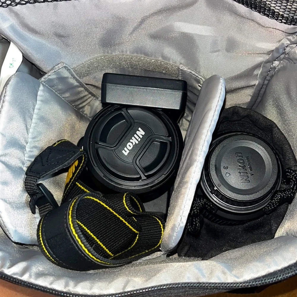Nikon D5100 Digital Bundle